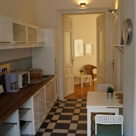 Apartment Heart